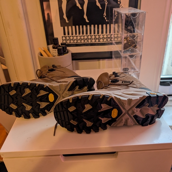 Hoka Women's Hiking Boots - Brown and Black - Picture 2 of 8